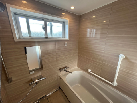 カビ・寒さを解消!在来浴室からユニットバスへリフォーム施工事例❘沖縄県嘉手納町